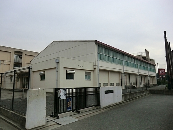 横浜市瀬谷区橋戸3丁目の土地(横浜市立下瀬谷中学校)