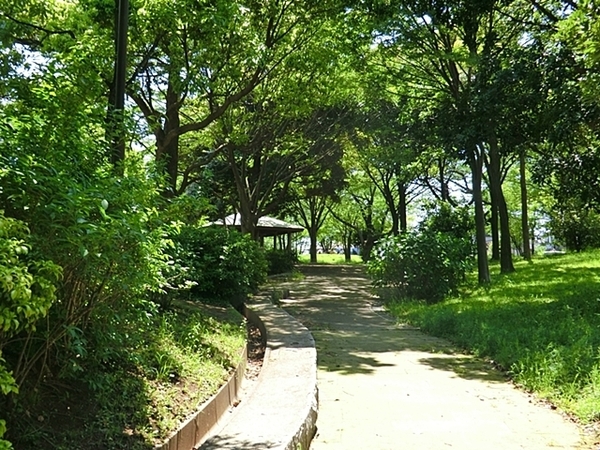 保土ケ谷区仏向西　全３棟１号棟(仏向行坐谷公園)