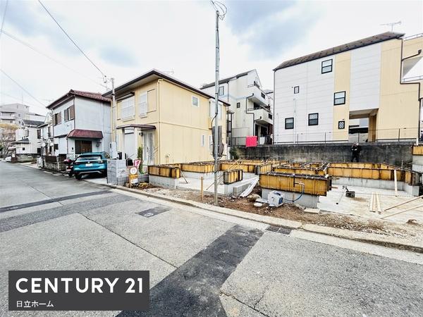 保土ケ谷区仏向西　全３棟２号棟