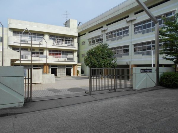 シーズンプレイスC棟(横浜市立茅ケ崎台小学校)