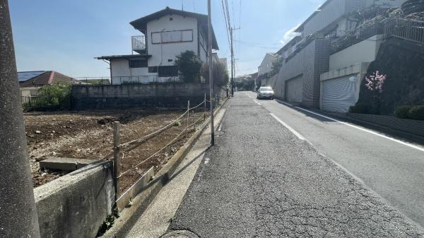 横浜市鶴見区梶山２丁目の土地