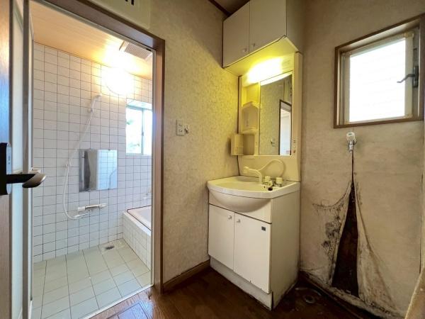 横浜市南区中里4丁目の中古一戸建て(洗面台・洗面所)