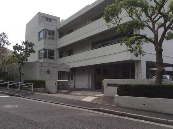 横浜市戸塚区上倉田町の土地(横浜市立倉田小学校)