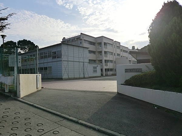 保土ヶ谷区今井町 全2棟1号棟(横浜市立今井小学校)