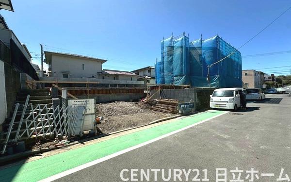 金沢区富岡西5丁目　全2棟2号棟
