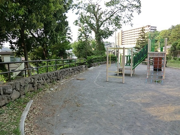 瀬谷区本郷3丁目 全1棟1号棟(本郷三丁目公園)