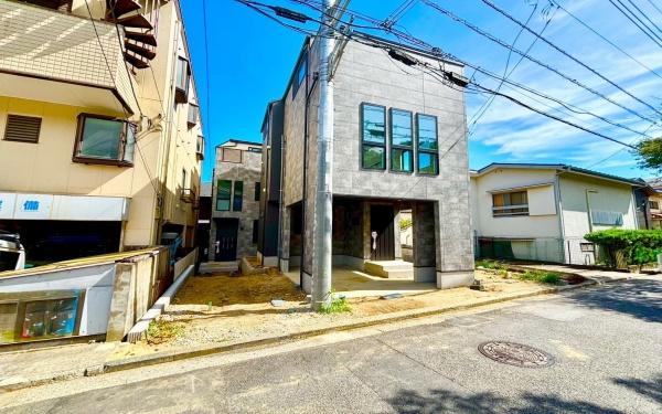 磯子区岡村4丁目2期　全3棟1号棟