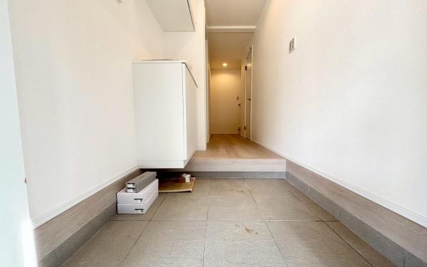 磯子区岡村4丁目2期　全3棟2号棟