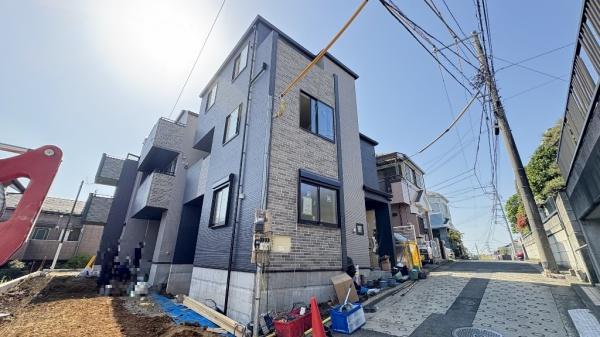 旭区さちが丘　全３棟２号棟