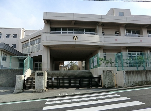 旭区さちが丘 全3棟3号棟(横浜市立さちが丘小学校)