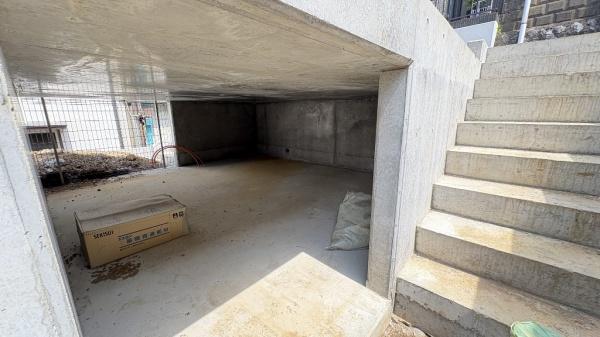 保土ケ谷区狩場町　全２棟B号棟