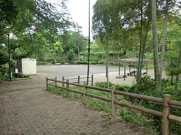 保土ケ谷区新井町 全3棟2号棟(新井町公園)