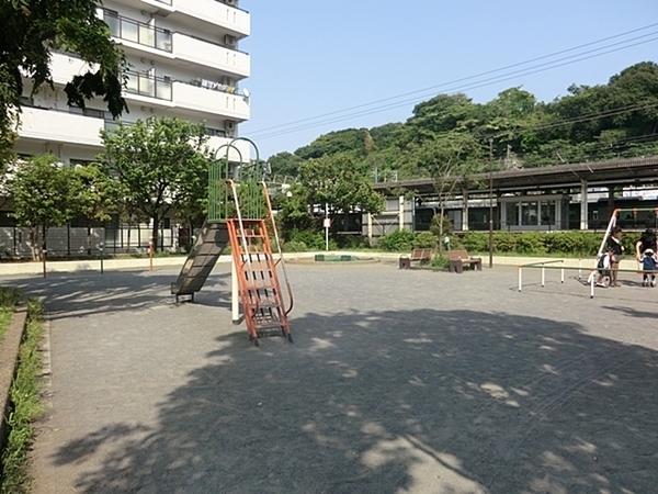 横浜市西区元久保町の土地(保土ヶ谷駅前公園)