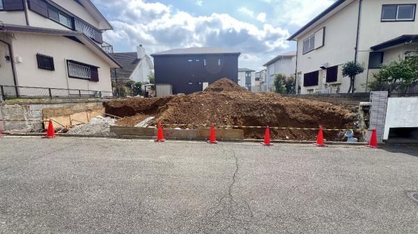 旭区川島町　全1棟