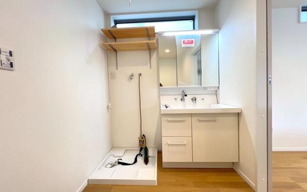 戸塚区名瀬町　全3棟1号棟