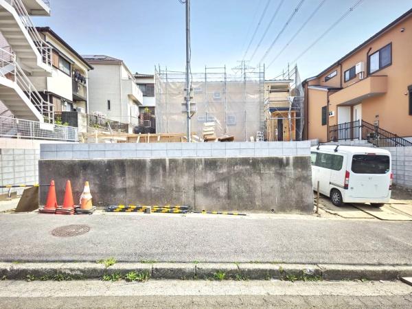 戸塚区名瀬町　全3棟3号棟