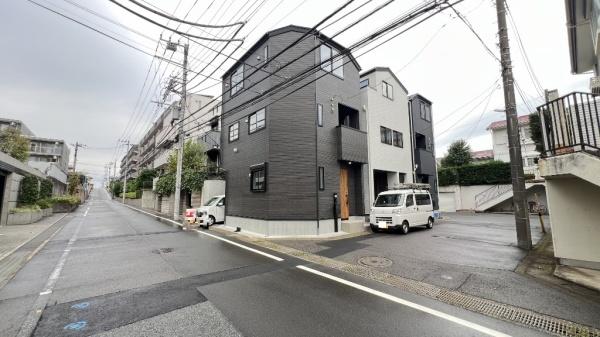 川崎市宮前区有馬4丁目　全3棟1号棟