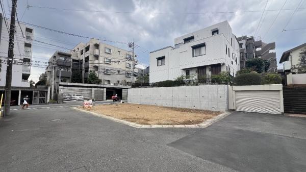 川崎市宮前区有馬4丁目　全3棟1号棟