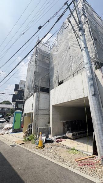 港南区港南一丁目　全2棟1号棟