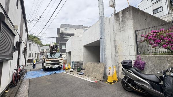 港南区港南一丁目　全2棟1号棟