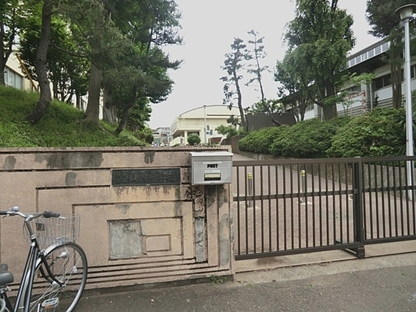 たまプラーザ美しが丘パークホームズ弐番館(横浜市立山内中学校)
