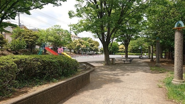 たまプラーザ美しが丘パークホームズ弐番館(荏子田公園)