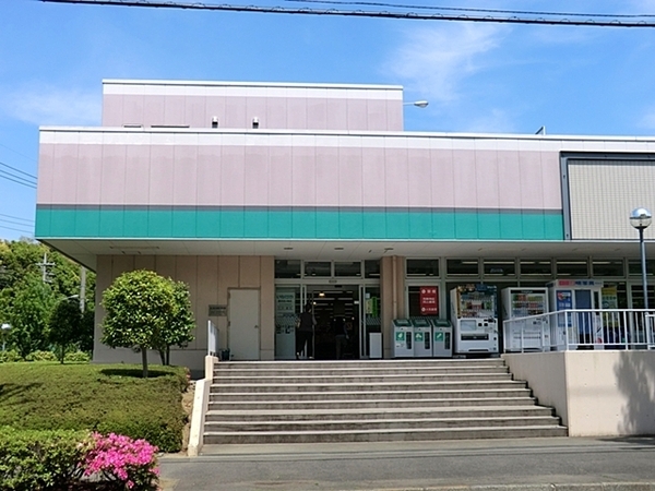 泉区岡津町 全3棟C号棟(いなげや横浜西が岡店)