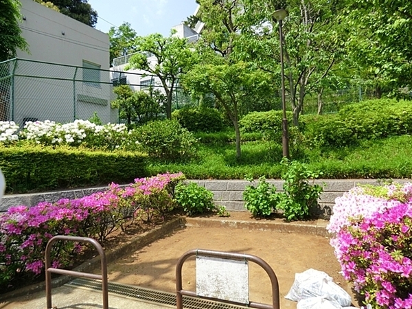 森が丘シティハウス(吹上緑地児童公園)