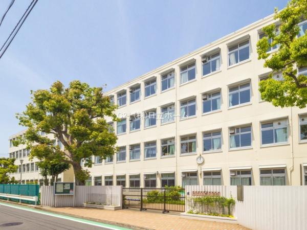 横浜市栄区尾月の中古一戸建て(横浜市立上郷小学校)
