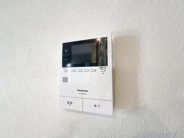 新吉田東六丁目　全１棟