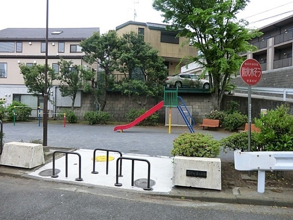 港北区篠原町 全8棟2号棟(篠原町第二公園)