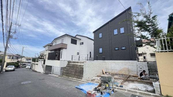 戸塚区戸塚町　全１棟