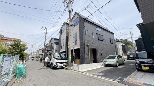磯子区岡村5丁目　全2棟B号棟