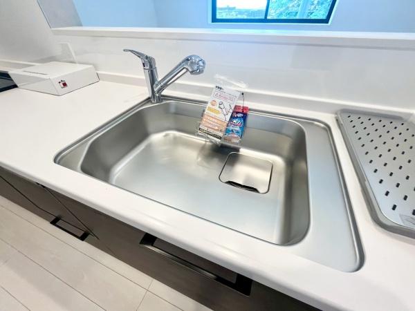 中区本郷町３丁目　全３棟１号棟