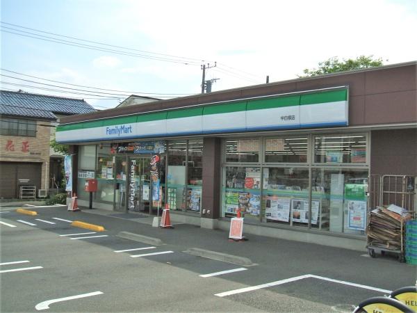 横浜市旭区上白根3丁目の土地(ファミリーマート中白根店)