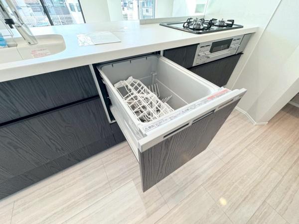 戸塚区汲沢３丁目　全２棟Ｂ棟