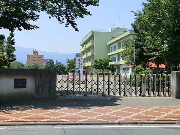厚木市松枝2丁目の新築一戸建(厚木小学校)