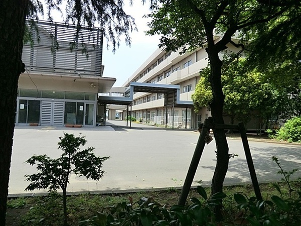 厚木市松枝2丁目の新築一戸建(厚木中学校)