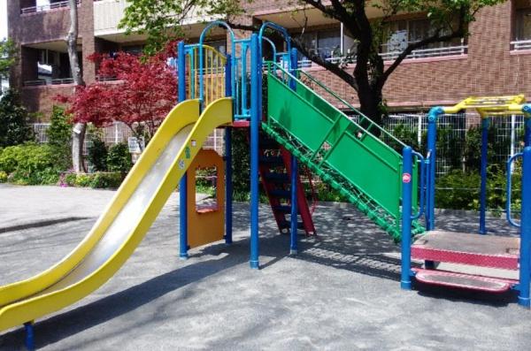 南区睦町1丁目(睦町公園)