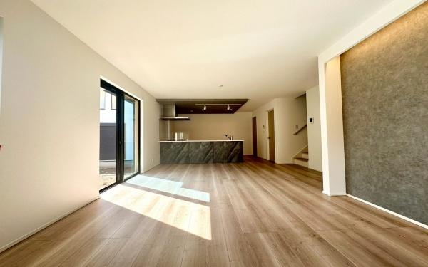 戸塚区舞岡町　全3棟2号棟