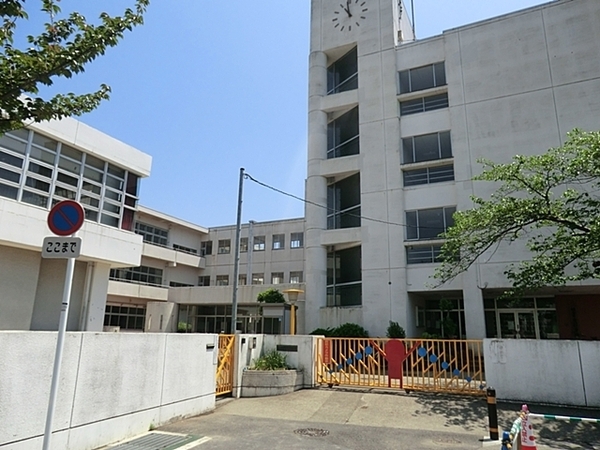 鎌倉市岩瀬1丁目 全6棟6号棟(鎌倉市立大船小学校)