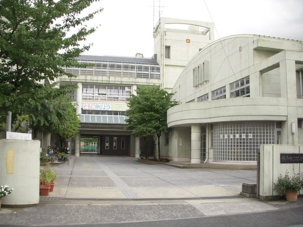 東急ドエル・ビアス市ヶ尾B棟(横浜市立荏田西小学校)