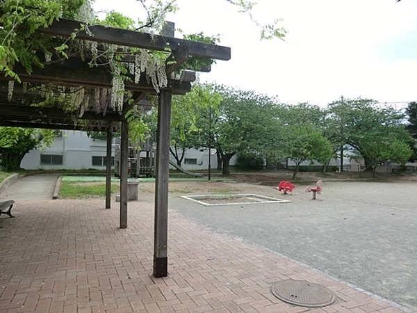 鎌倉市稲村ガ崎5丁目(七里ガ浜三丁目公園)