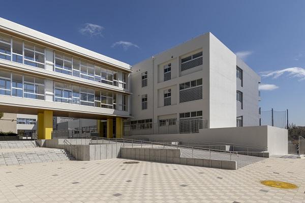 サンステージ緑園都市東の街1番館(横浜市立義務教育学校緑園学園)