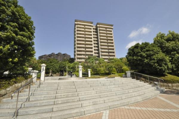 サンステージ緑園都市東の街１番館