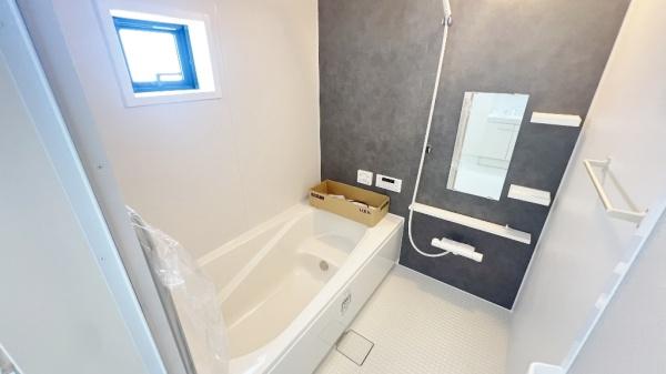 神奈川区白幡西町全２棟１号棟