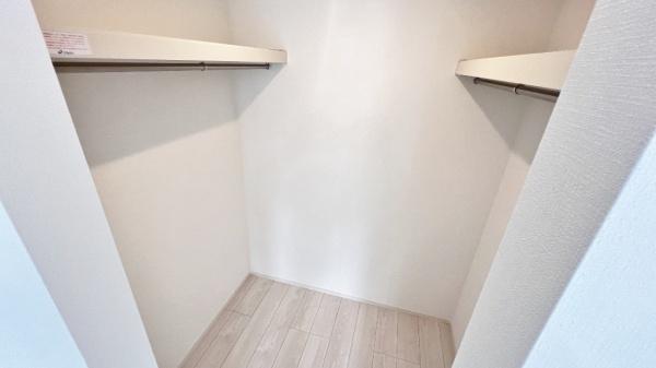 神奈川区白幡西町全２棟２号棟