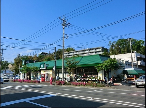 金沢区富岡西4丁目(Fuji上中里店)