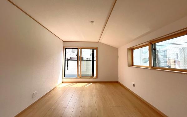 横浜市中区千代崎町４丁目の新築一戸建