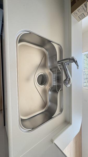 旭区中白根２丁目　全１棟